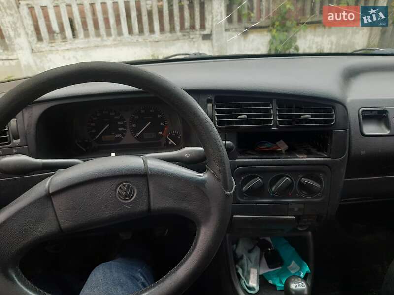 Фото Volkswagen Golf з оголошення AUTO.RIA