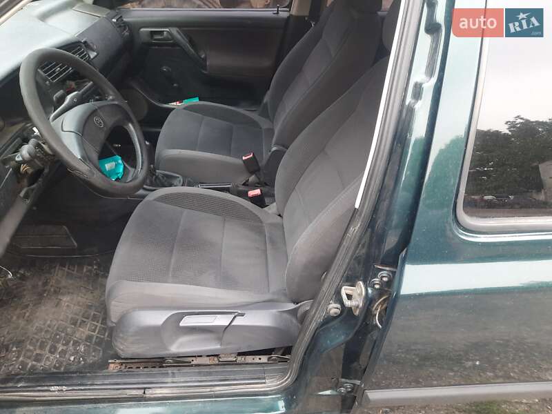 Фото Volkswagen Golf з оголошення AUTO.RIA