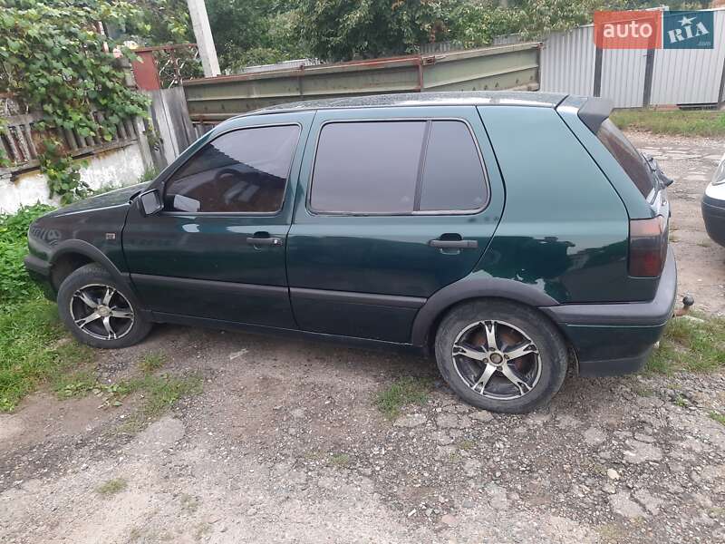 Фото Volkswagen Golf з оголошення AUTO.RIA