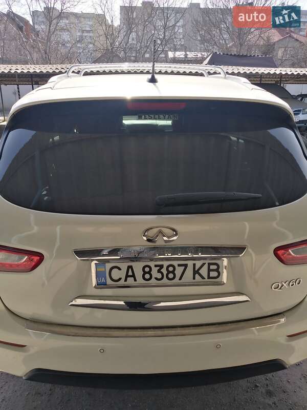 Фото Infiniti QX60 з оголошення AUTO.RIA