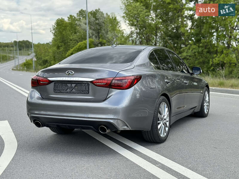 Фото Infiniti Q50 з оголошення AUTO.RIA