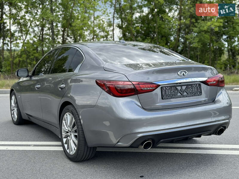 Фото Infiniti Q50 з оголошення AUTO.RIA