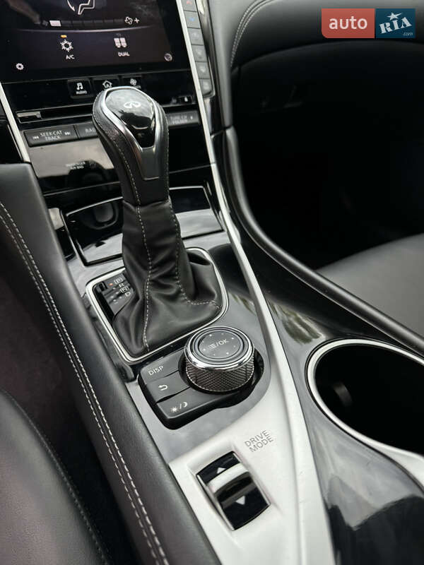 Фото Infiniti Q50 з оголошення AUTO.RIA
