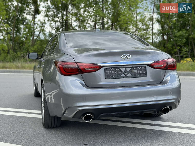 Фото Infiniti Q50 з оголошення AUTO.RIA