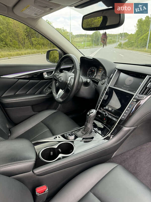 Фото Infiniti Q50 з оголошення AUTO.RIA