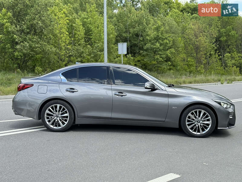 Фото Infiniti Q50 з оголошення AUTO.RIA