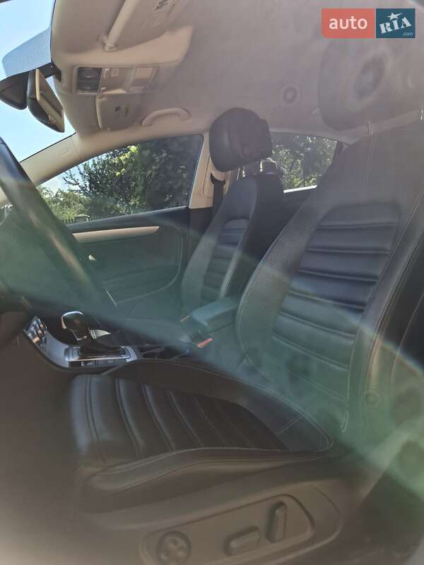 Фото Volkswagen CC / Passat CC з оголошення AUTO.RIA