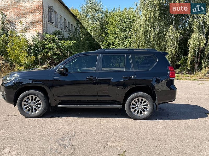 Фото Toyota Land Cruiser Prado з оголошення AUTO.RIA
