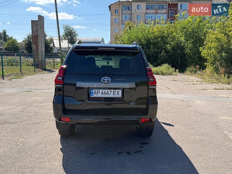 Фото Toyota Land Cruiser Prado з оголошення AUTO.RIA