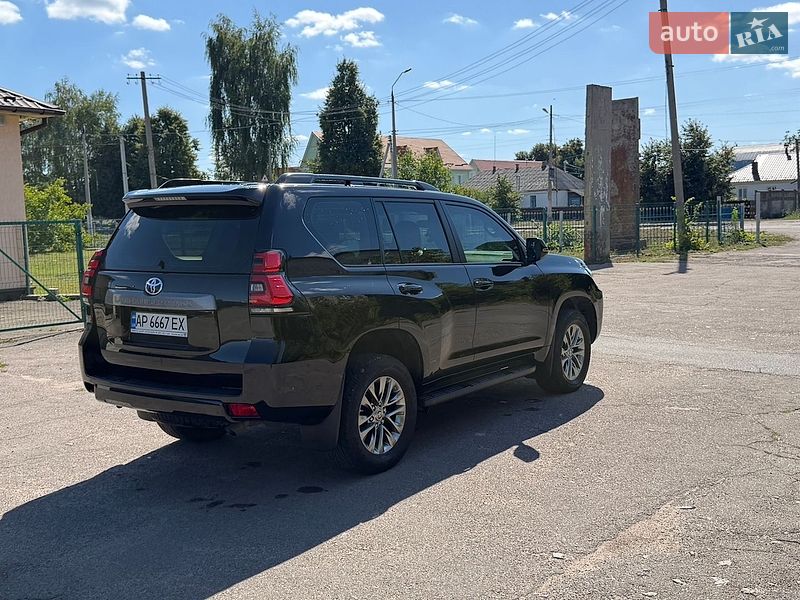 Фото Toyota Land Cruiser Prado з оголошення AUTO.RIA
