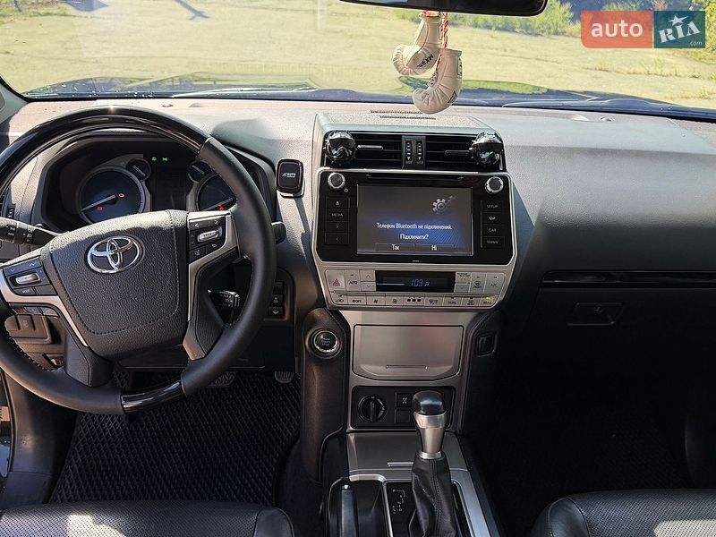 Фото Toyota Land Cruiser Prado з оголошення AUTO.RIA