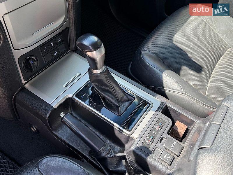 Фото Toyota Land Cruiser Prado з оголошення AUTO.RIA