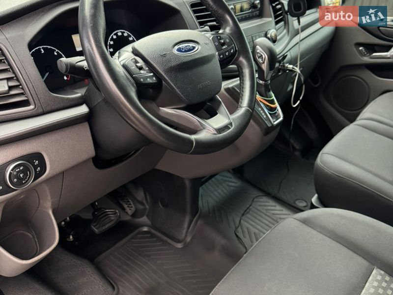 Фото Ford Transit Custom з оголошення AUTO.RIA