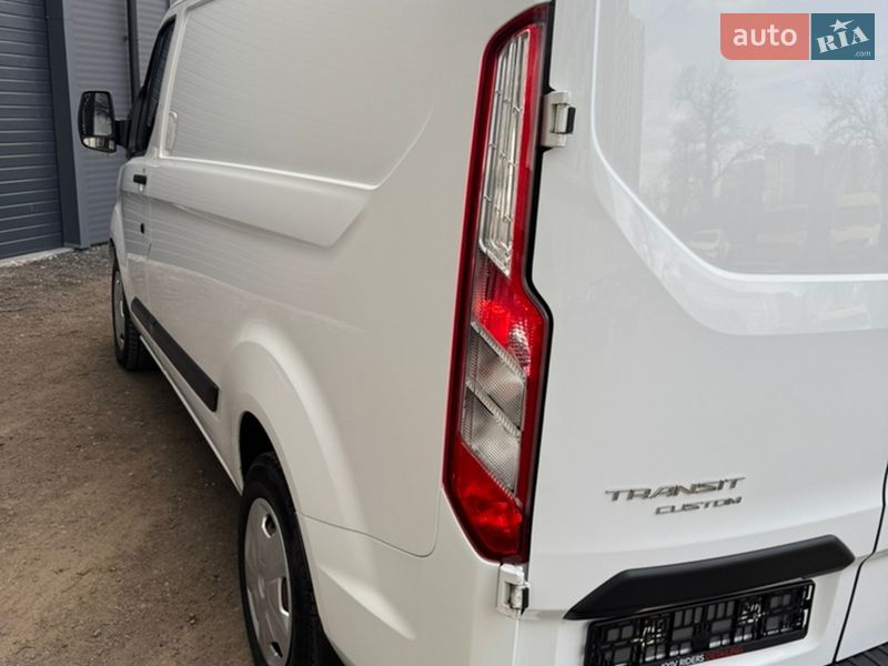 Фото Ford Transit Custom з оголошення AUTO.RIA