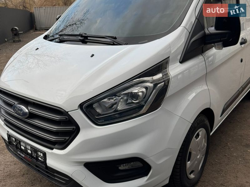 Фото Ford Transit Custom з оголошення AUTO.RIA