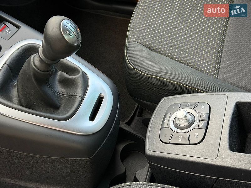 Фото Renault Grand Scenic з оголошення AUTO.RIA