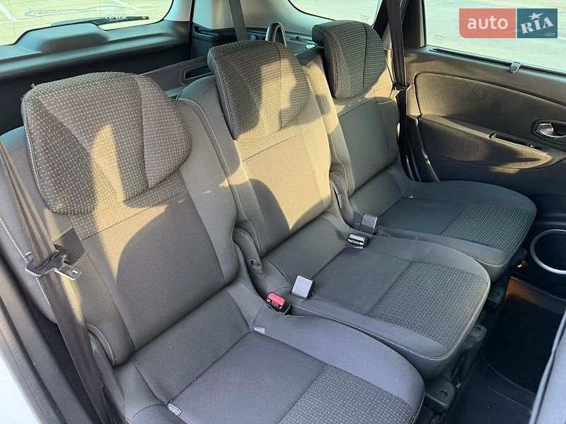 Фото Renault Grand Scenic з оголошення AUTO.RIA