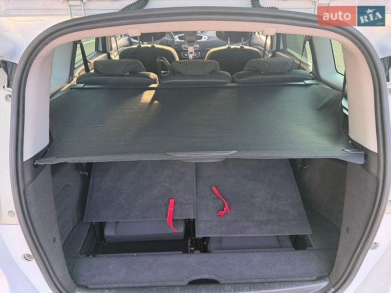 Фото Renault Grand Scenic з оголошення AUTO.RIA