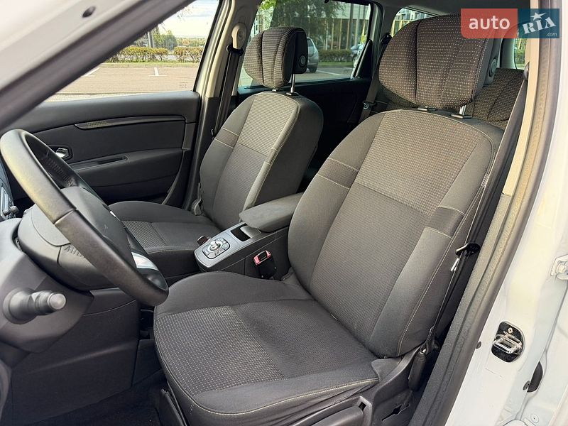 Фото Renault Grand Scenic з оголошення AUTO.RIA