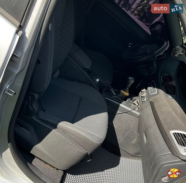 Фото Renault Scenic з оголошення AUTO.RIA