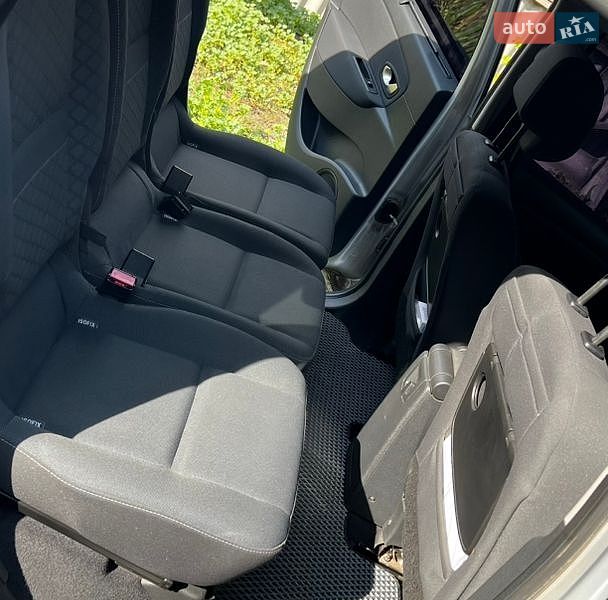 Фото Renault Scenic з оголошення AUTO.RIA