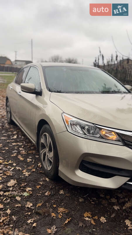 Фото Honda Accord з оголошення AUTO.RIA