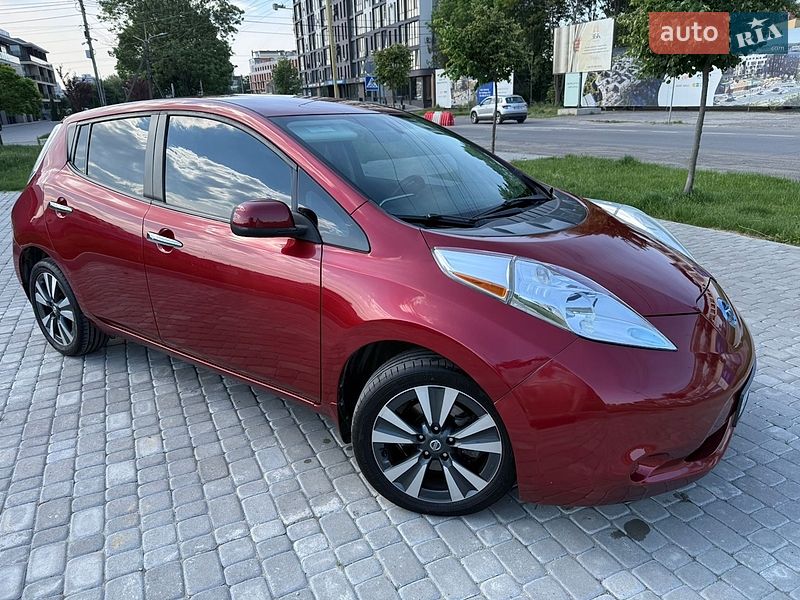 Фото Nissan Leaf з оголошення AUTO.RIA
