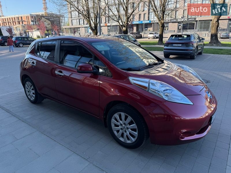 Фото Nissan Leaf з оголошення AUTO.RIA