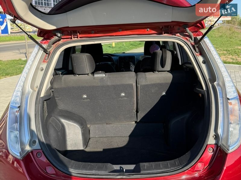 Фото Nissan Leaf з оголошення AUTO.RIA