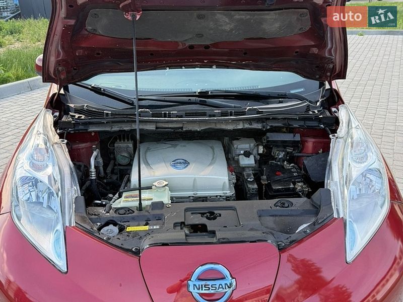 Фото Nissan Leaf з оголошення AUTO.RIA