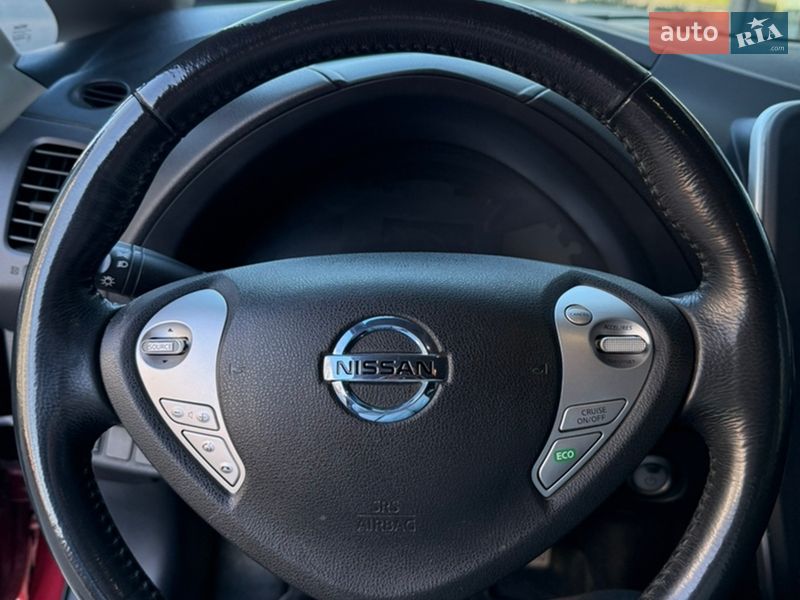 Фото Nissan Leaf з оголошення AUTO.RIA