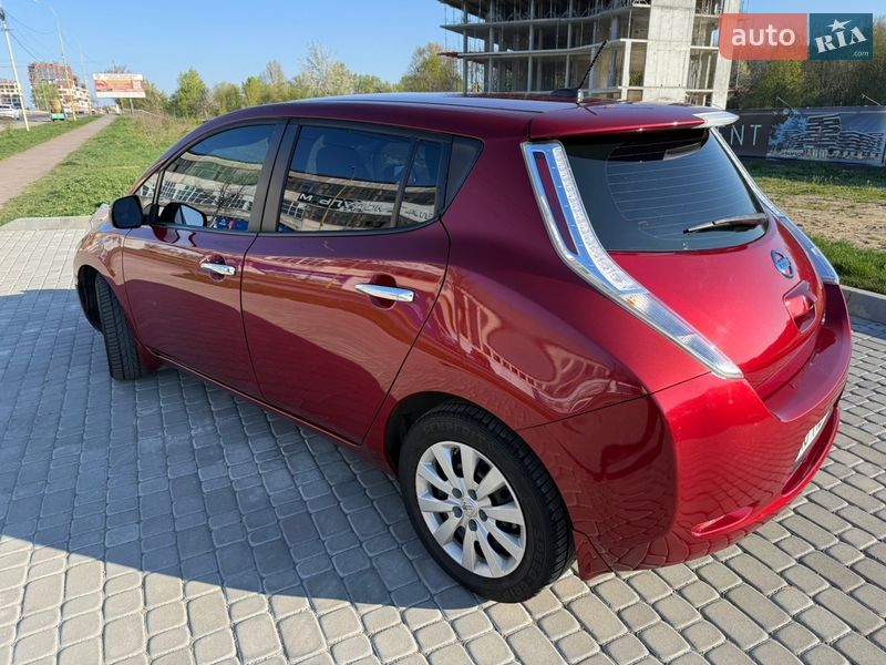 Фото Nissan Leaf з оголошення AUTO.RIA