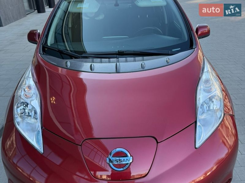 Фото Nissan Leaf з оголошення AUTO.RIA