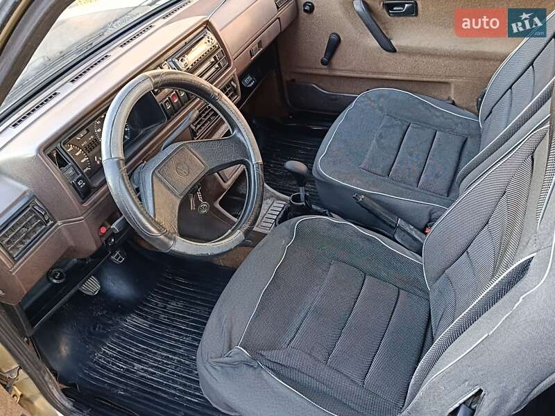 Фото Volkswagen Golf з оголошення AUTO.RIA