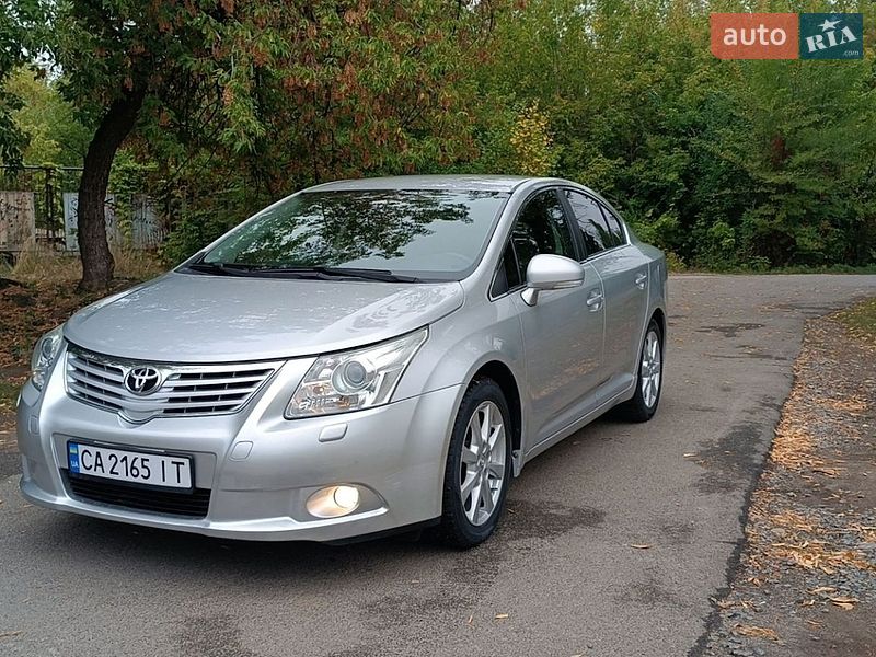 Фото Toyota Avensis з оголошення AUTO.RIA