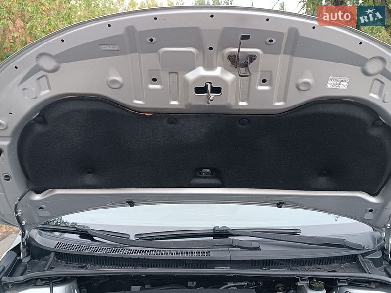 Фото Toyota Avensis з оголошення AUTO.RIA