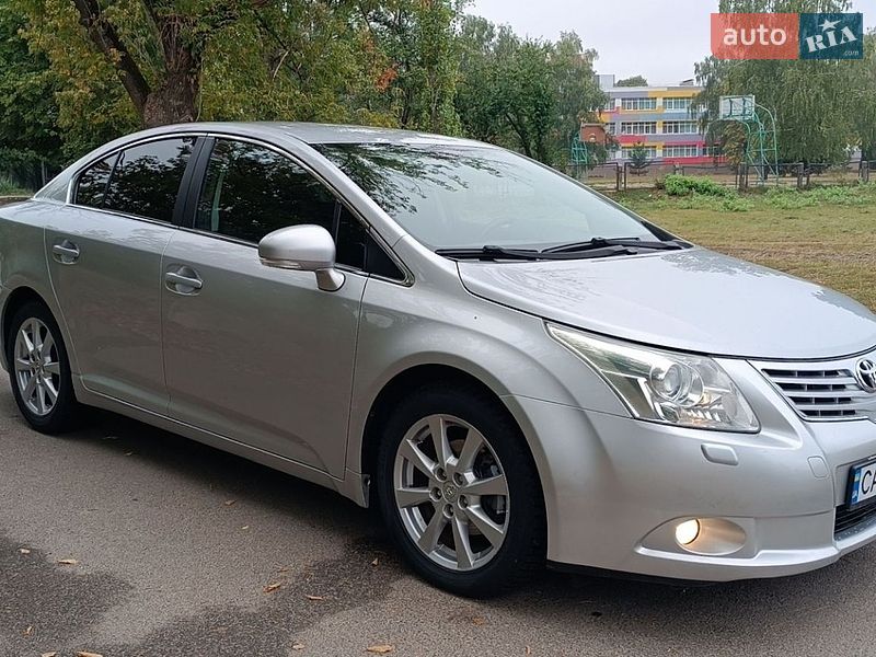 Фото Toyota Avensis з оголошення AUTO.RIA