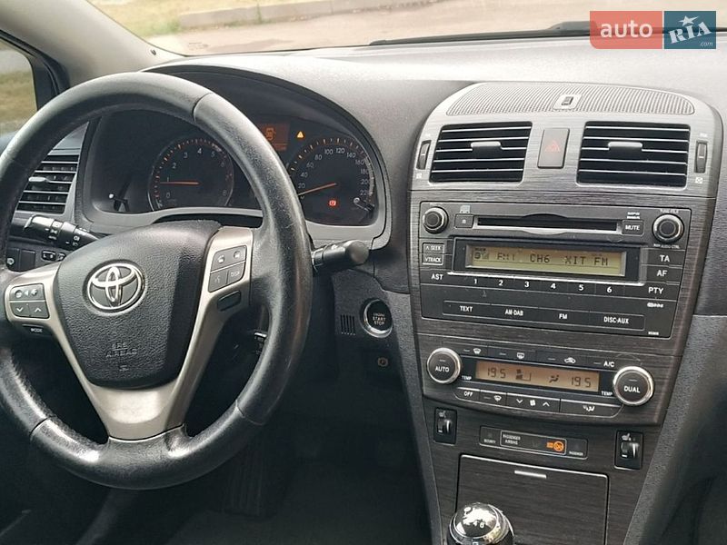 Фото Toyota Avensis з оголошення AUTO.RIA