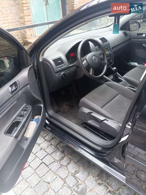 Фото Volkswagen Golf з оголошення AUTO.RIA
