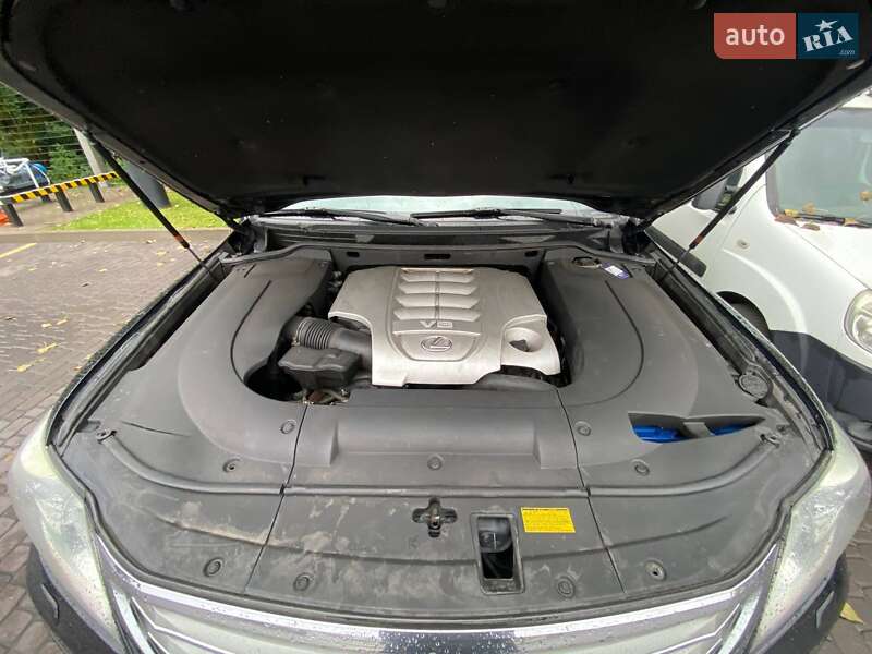 Фото Lexus LX з оголошення AUTO.RIA