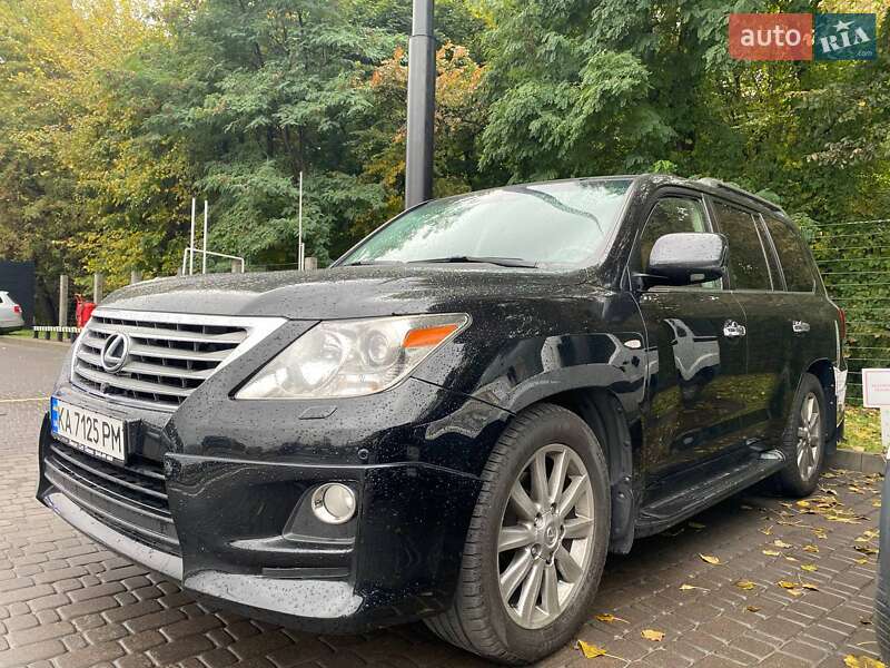 Фото Lexus LX з оголошення AUTO.RIA