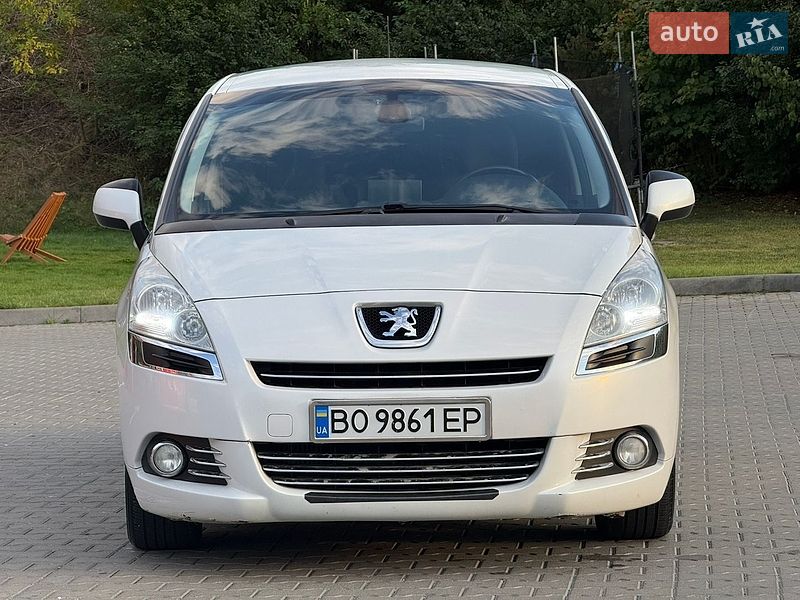 Фото Peugeot 5008 з оголошення AUTO.RIA