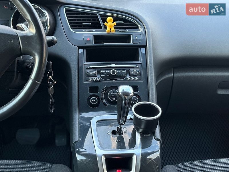 Фото Peugeot 5008 з оголошення AUTO.RIA