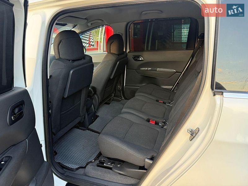 Фото Peugeot 5008 з оголошення AUTO.RIA