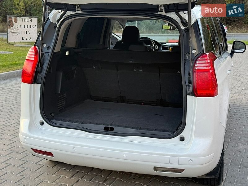 Фото Peugeot 5008 з оголошення AUTO.RIA