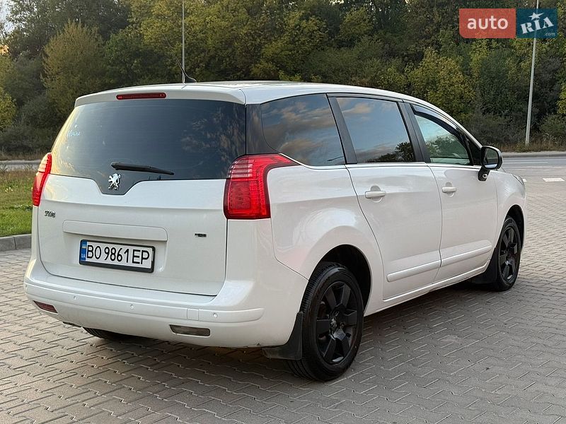 Фото Peugeot 5008 з оголошення AUTO.RIA