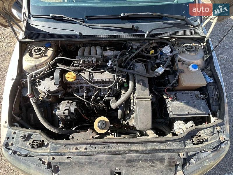 Фото Renault Laguna з оголошення AUTO.RIA