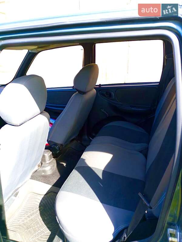 Фото Chevrolet Niva з оголошення AUTO.RIA