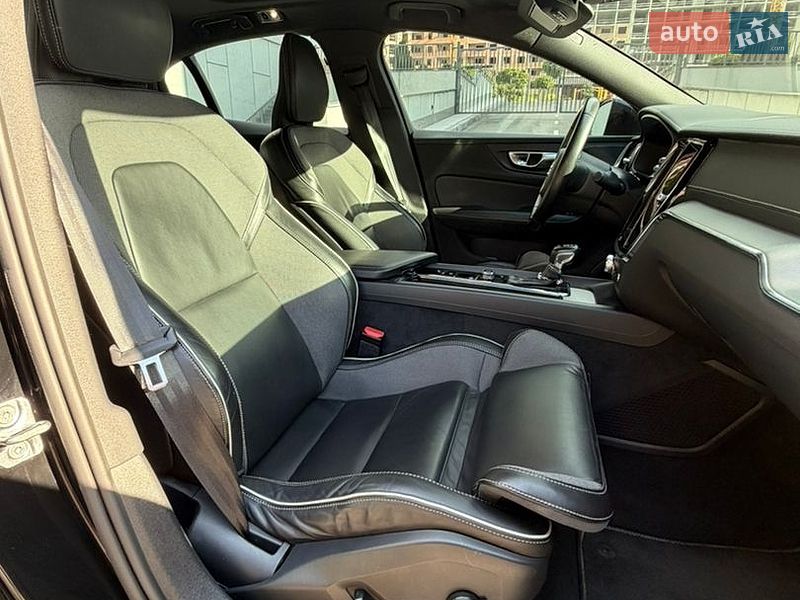 Фото Volvo S60 з оголошення AUTO.RIA