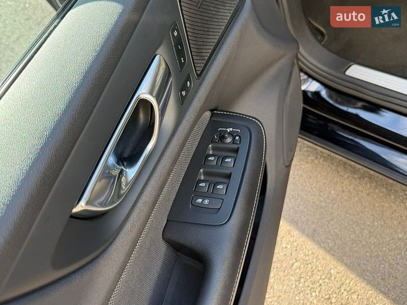 Фото Volvo S60 з оголошення AUTO.RIA